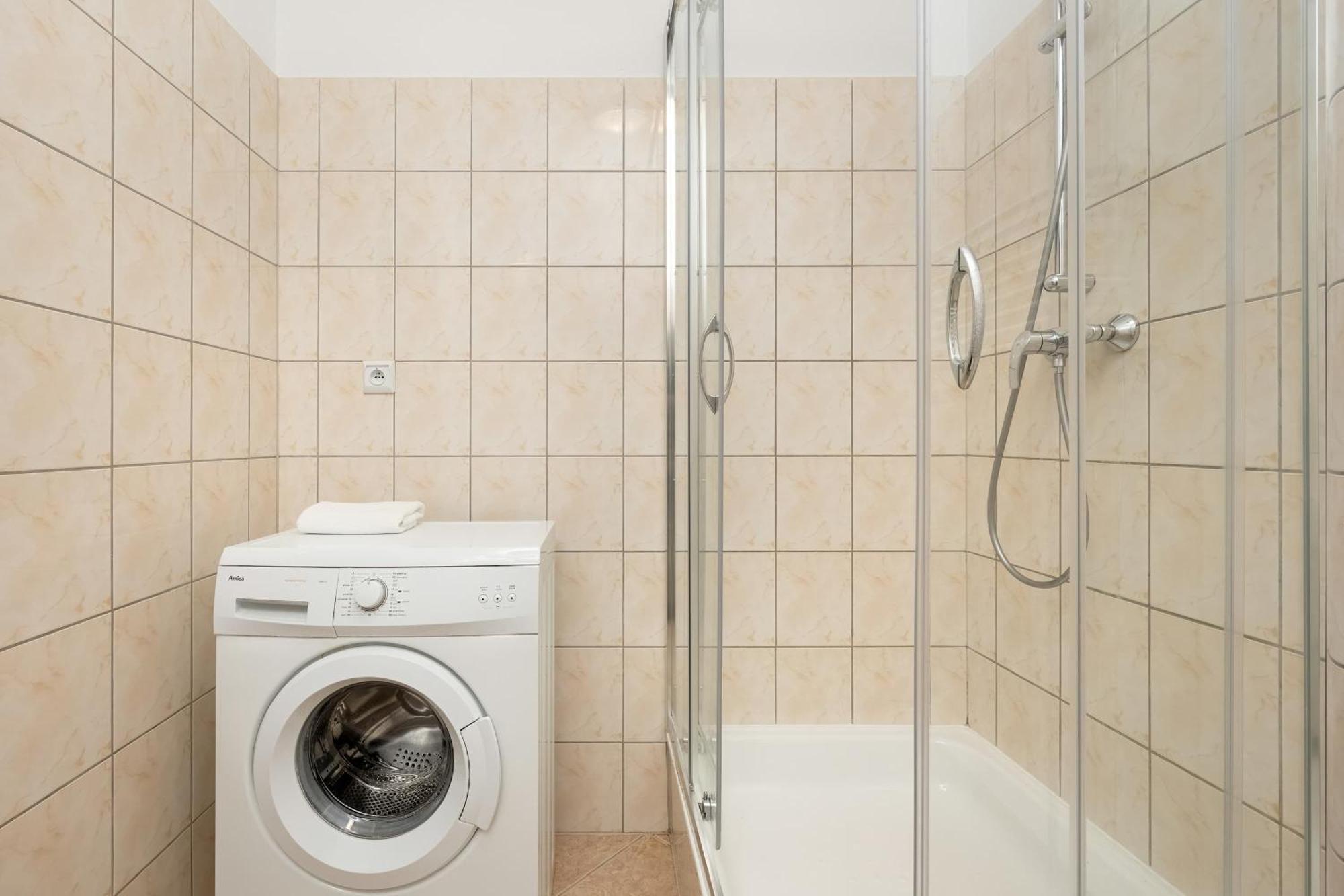 Jasne I Przytulne Blisko Parku We Wroclawiu By Renters